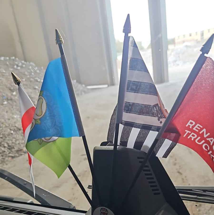 Custom HGV Dashboard Flag – Your Design, 6×4" Cab Flag for Lorry/Van (Windscreen/Dash Mount Compatible)