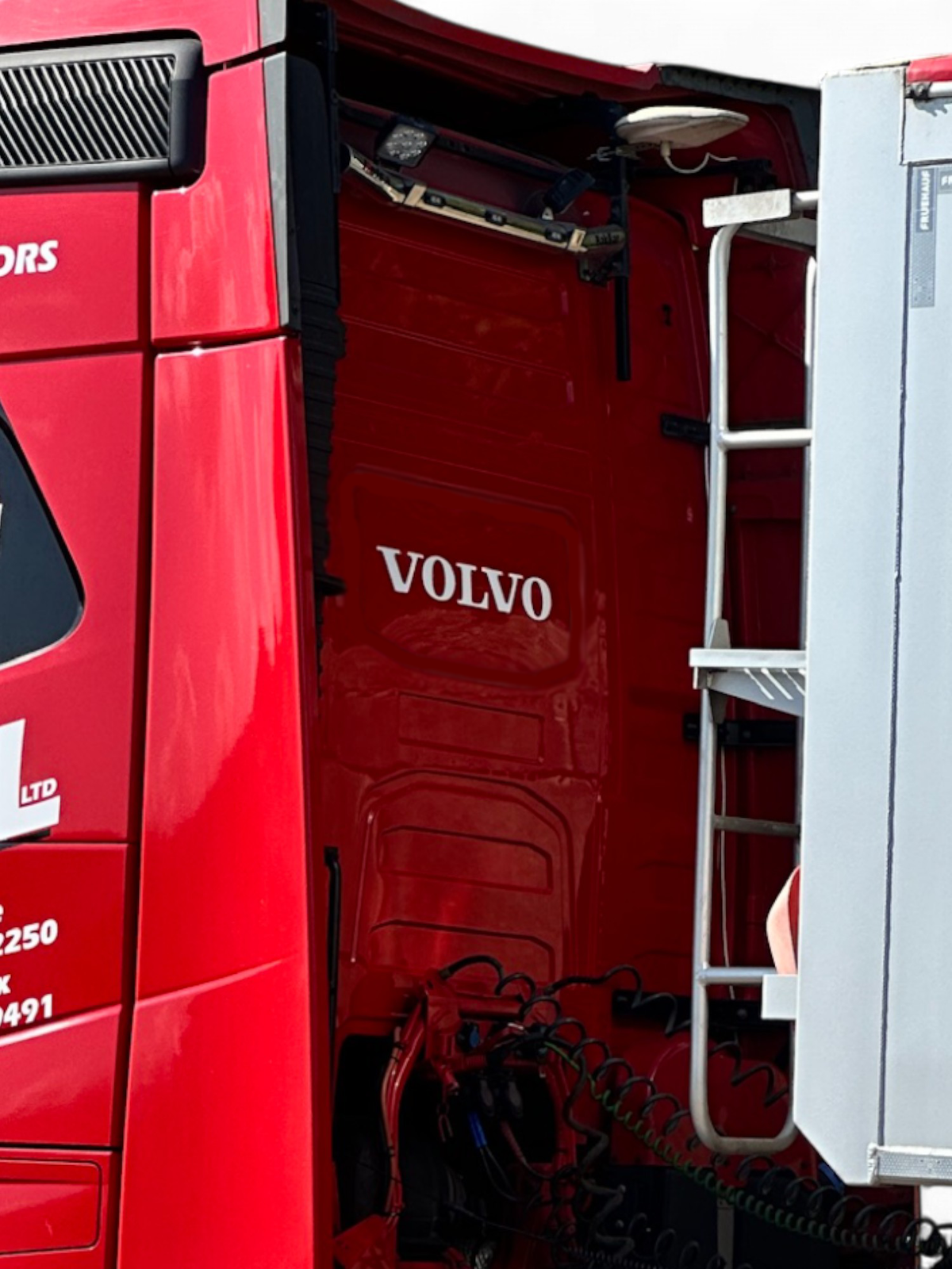 VOLVO FH Rear Cab Sticker Decal 2013–2024 – Text Only Vinyl Infill Letters Kit