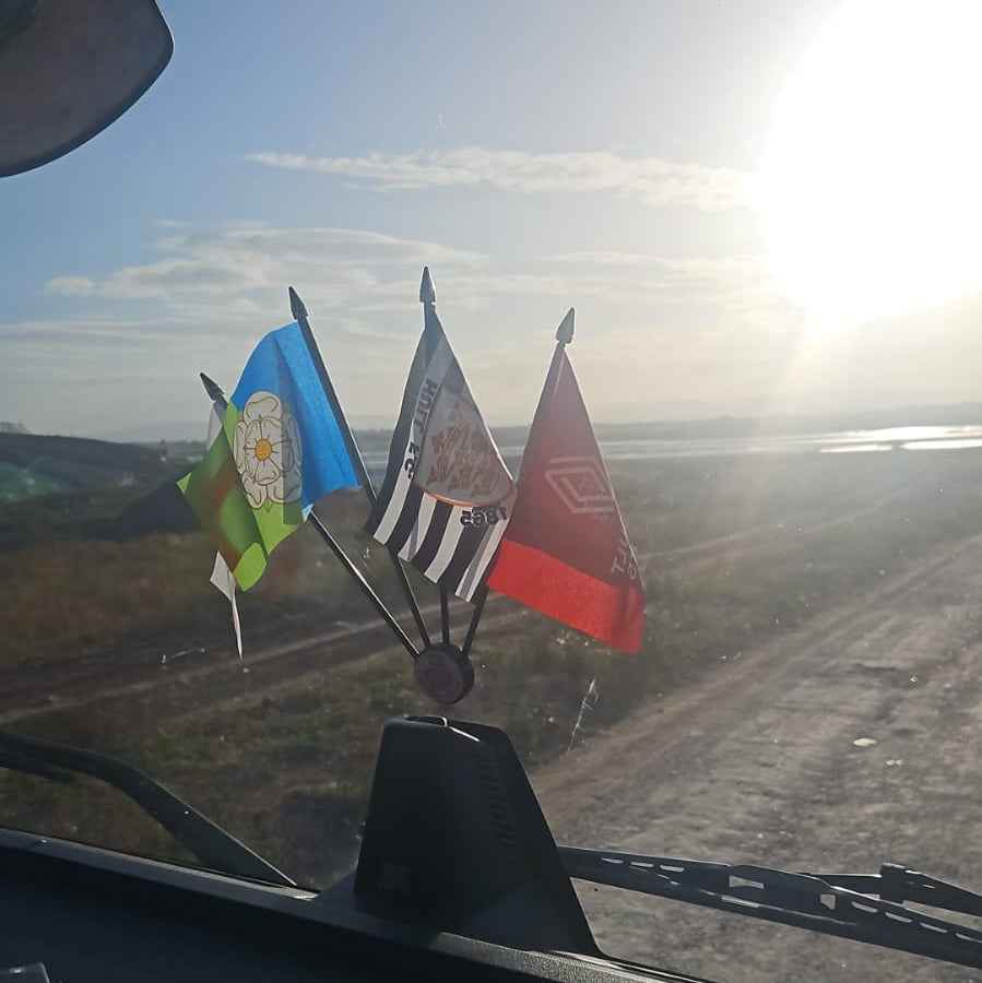 Custom HGV Dashboard Flag – Your Design, 6×4" Cab Flag for Lorry/Van (Windscreen/Dash Mount Compatible)
